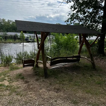 Ruim Op De Veluwe In Op Recreatiepark Topparken Met Vrije Tuin En Eigen Parkeerplaats Vakantiehuis *